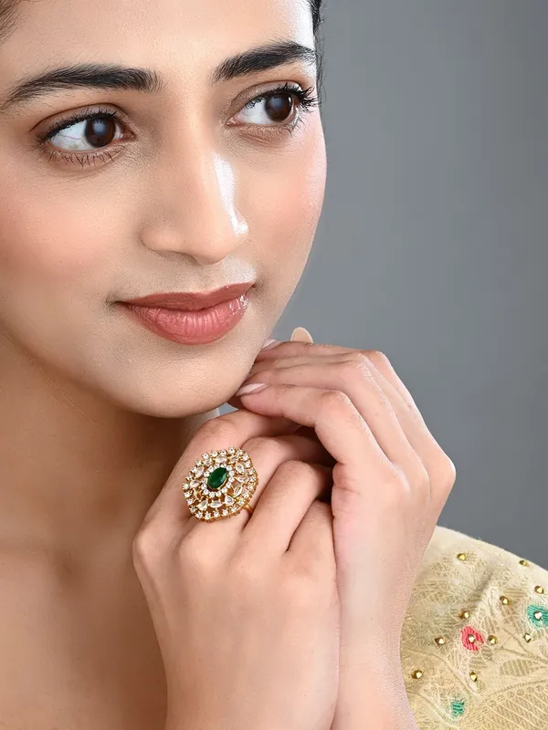 Emerald_Green_Stone_&_Crystal_Floral_Ring