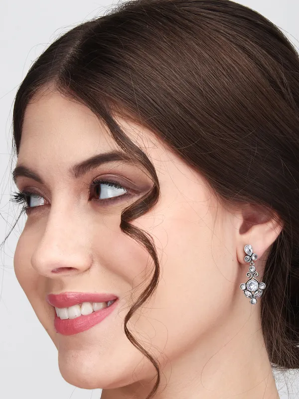 Vintage_Glimmer_Crystal_Dangler_Earrings