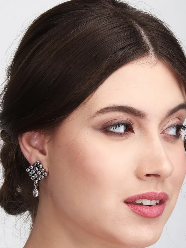 Crystal_Lattice_Silver_Drop_Earrings