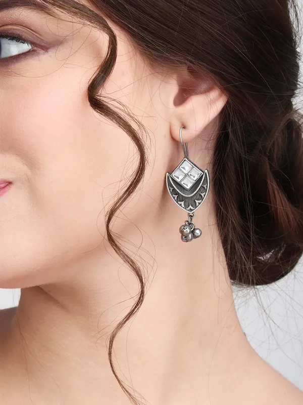 Tribal_Shield_Oxidised_Drop_Earrings