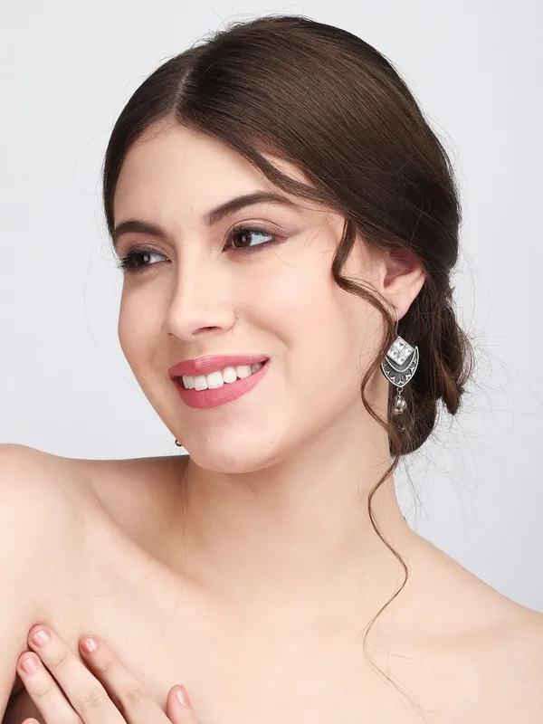 Tribal_Shield_Oxidised_Drop_Earrings