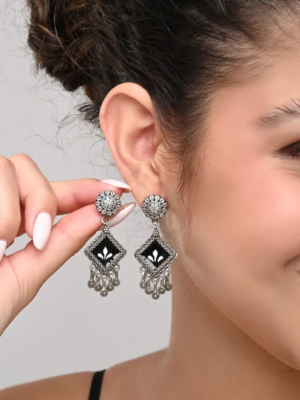 Handpainted_Drop_Earring
