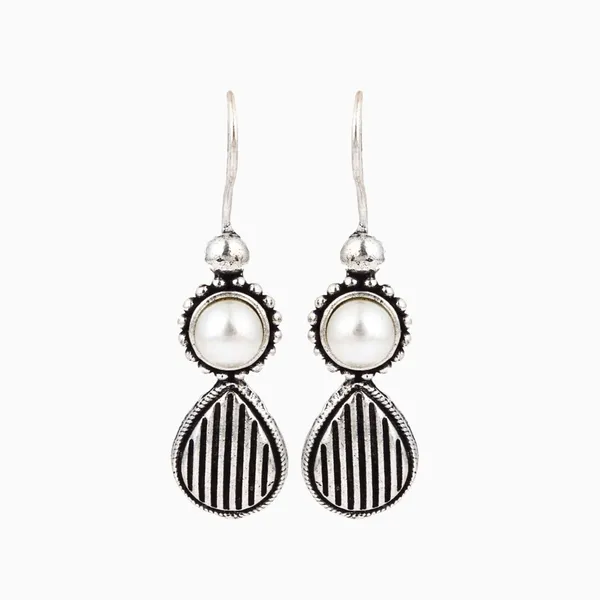 Silver_plated_drop_earring