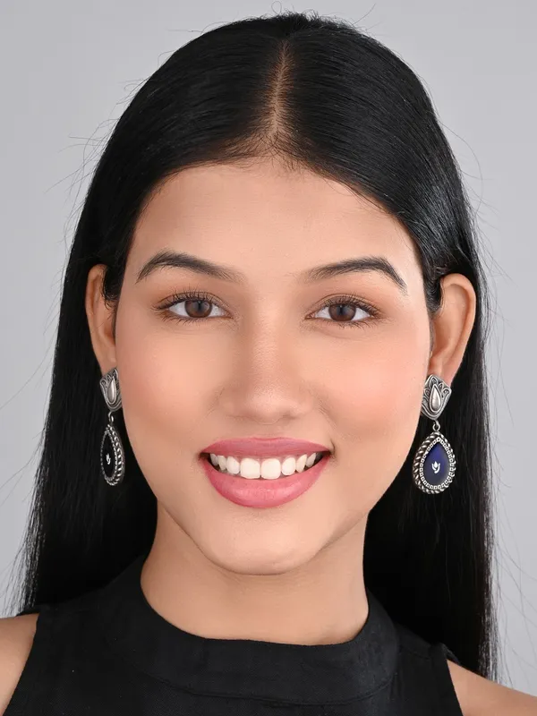 Hand_painted_pear_shaped_drop_earring