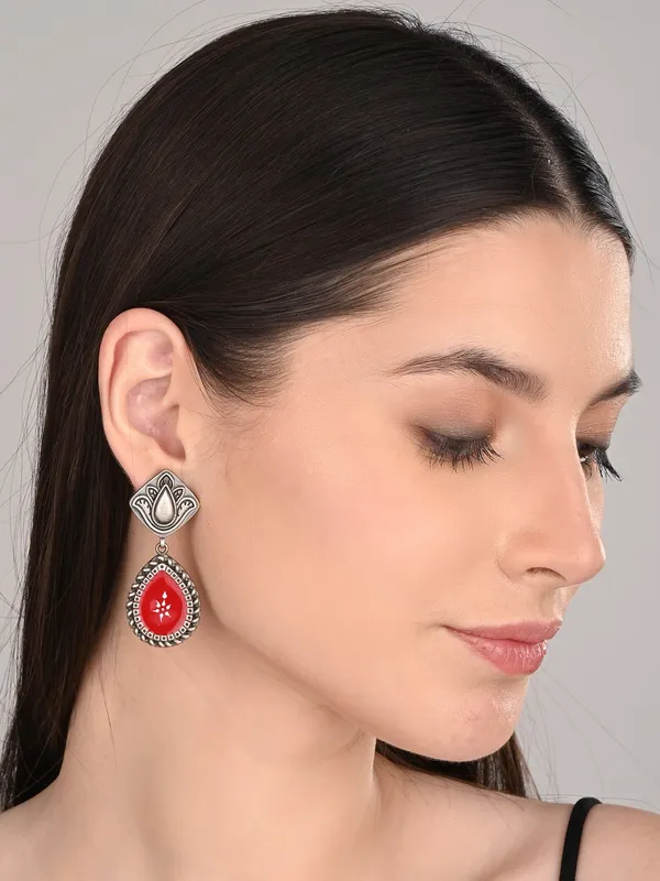 Hand_painted_pear_shaped_drop_earring