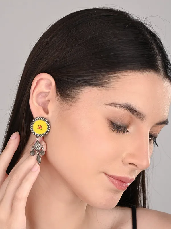 Hand-Painted_Geometric_Drop_Earrings