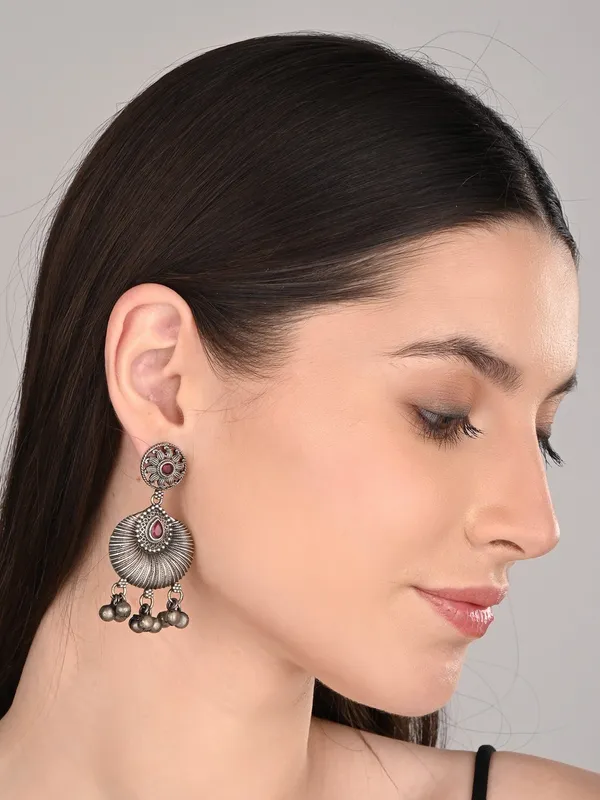 Silver_Oxydised_finish_Carved_drop_Earring