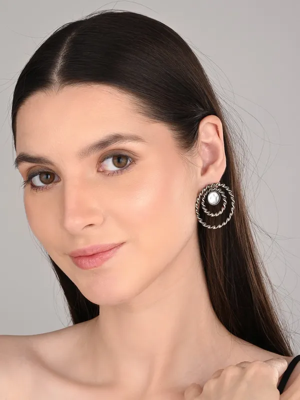 Twisted_Wired_Circular_Studs