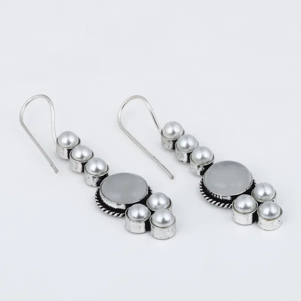 Pearl_&_Stone_drop_earring