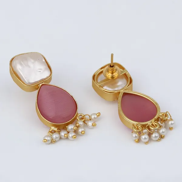 Gold-Plated_Drop_Earrings_with_Monalisa_Stone_&_Baroque_Pearl