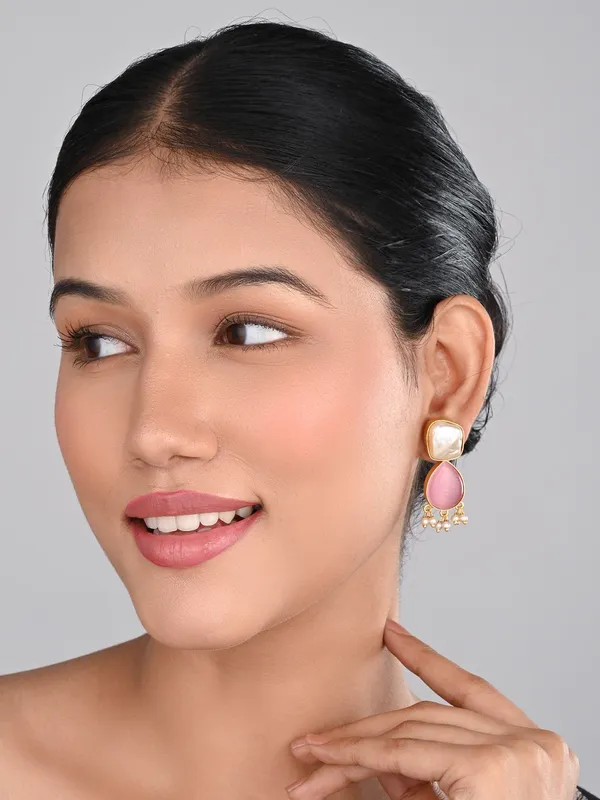 Gold_Plated_Drop_Earrings_With_Monalisa_Stone_&_Baroque_Pearl