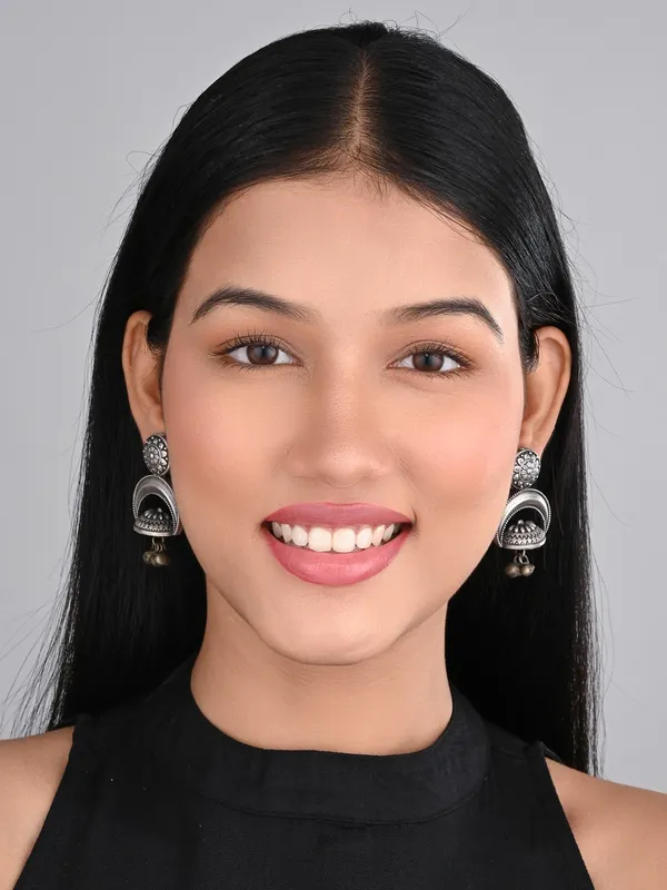 Silver_Oxydised_Finish_Drop_Earring