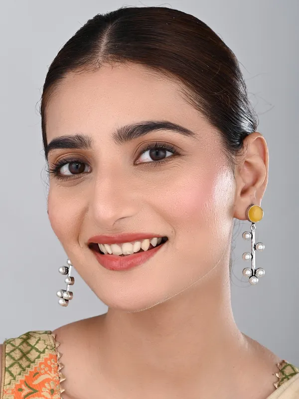 Stone_&_pearl_drop_earring
