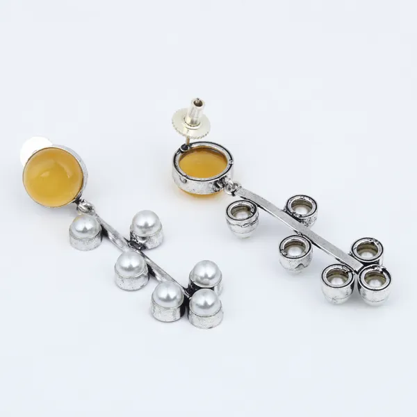 Stone_&_pearl_drop_earring