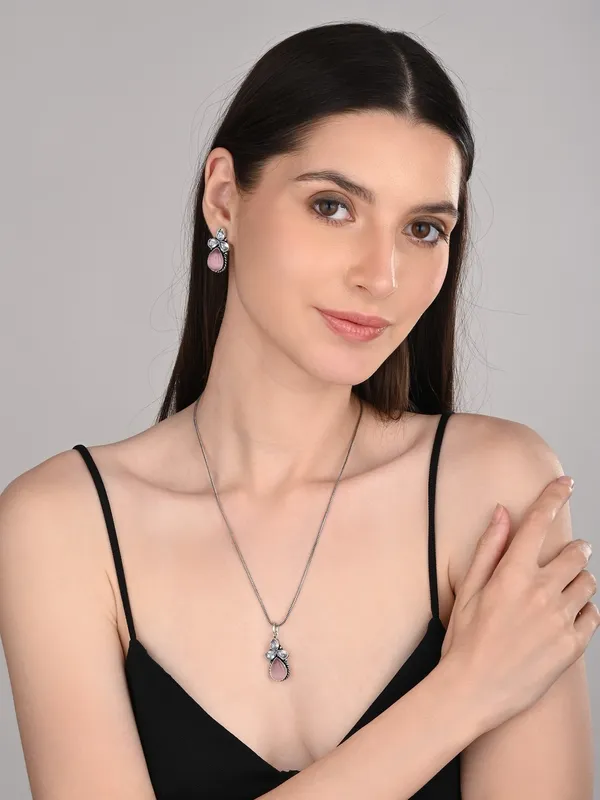 Silver_Oxydised_Delicate_AD_stone_Pendant_Set