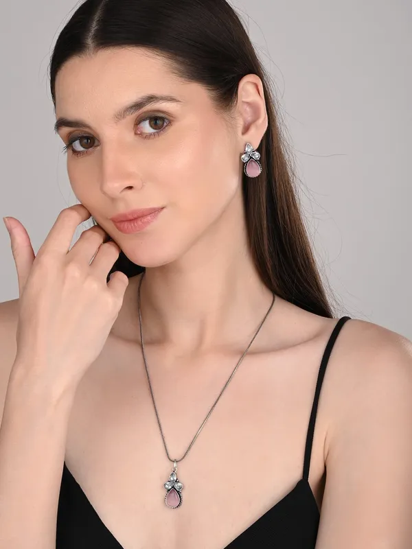 Silver_Oxydised_Delicate_AD_stone_Pendant_Set