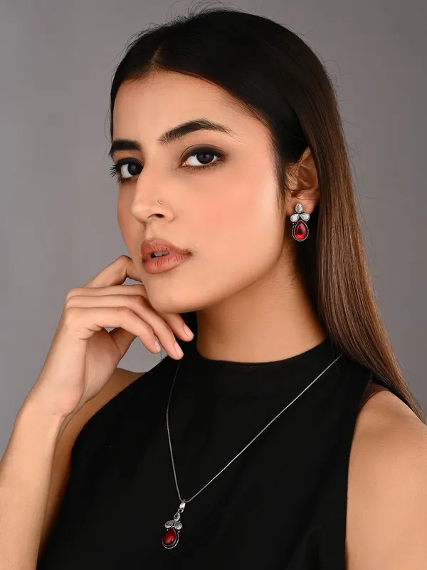 Silver_Oxydised_Delicate_AD_stone_Pendant_Set
