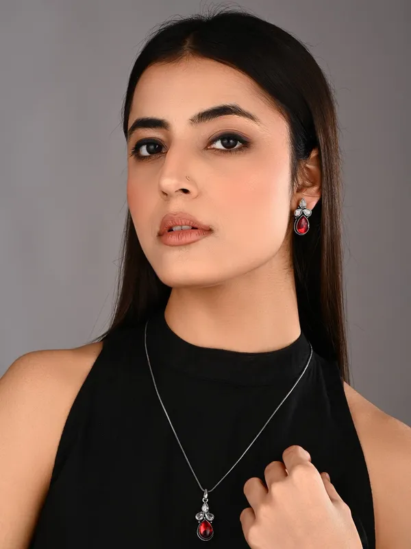 Silver_Oxydised_Delicate_AD_stone_Pendant_Set