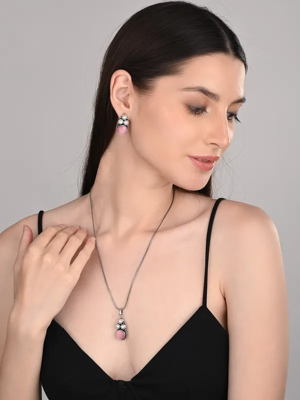Silver_Oxidised_finish_Pearl_&_Stone__pendant_Set_Blue