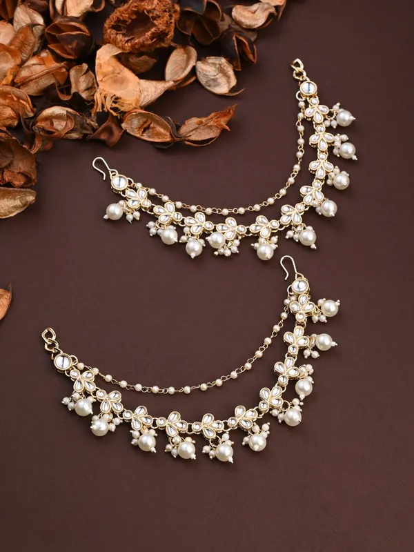 Elegant_Gold-Plated_Kundan_Pearl_Delicate_Ear_Chains