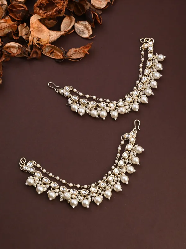 Elegant_Gold-Plated_Kundan_Pearl_Delicate_Ear_Chains