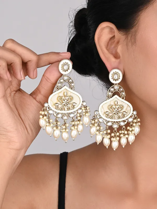 Royal_Mother_of_pearl_Chandbali