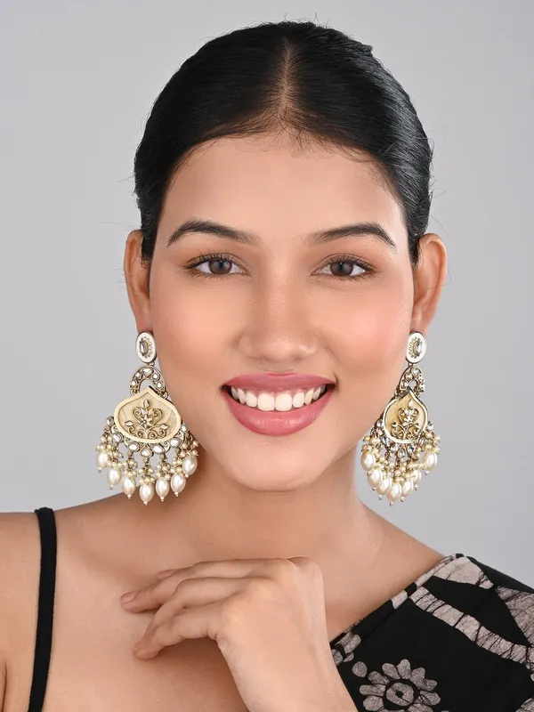 Royal_Mother_of_pearl_Chandbali