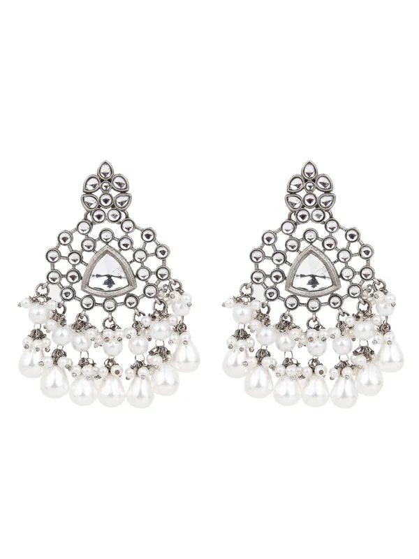 Silver_Aura_Pearl_Chandbali_Earrings