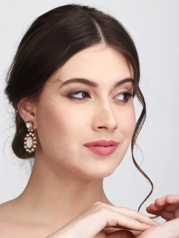 Luminous_Halo_Mop_Drop_Earrings