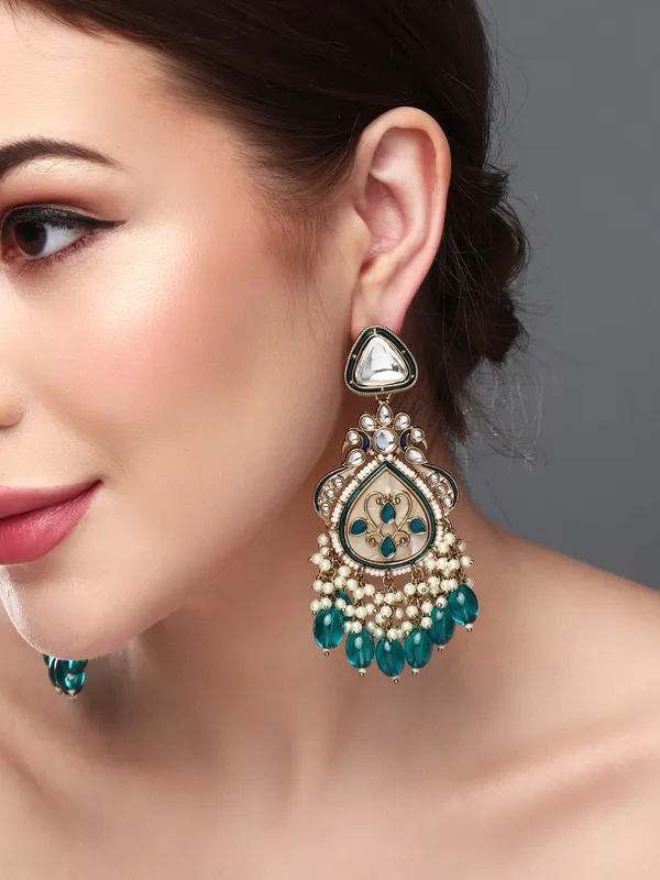 Kundan_Embellished_Pearl_Fringe_Earrings