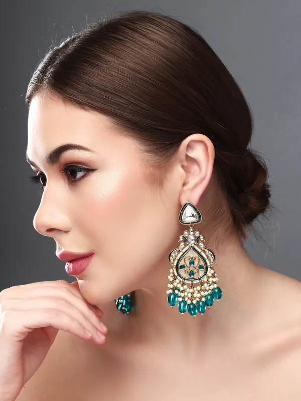 Kundan_Embellished_Pearl_Fringe_Earrings