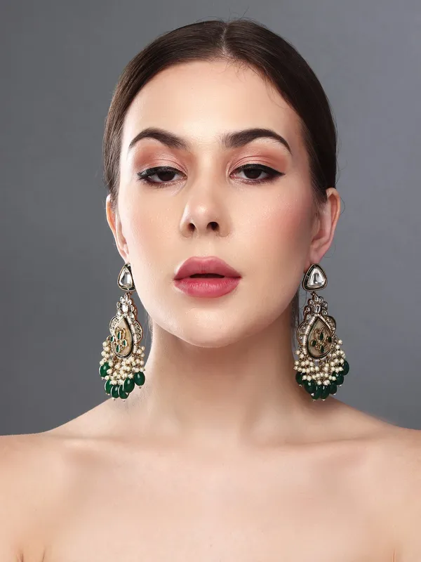 Kundan_Embellished_Pearl_Fringe_Earrings