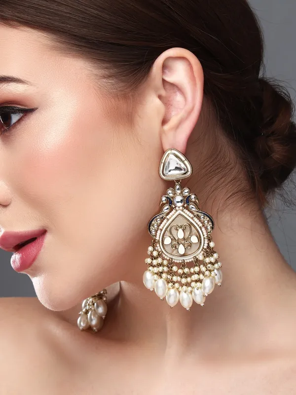 Kundan_Embellished_Pearl_Fringe_Earrings
