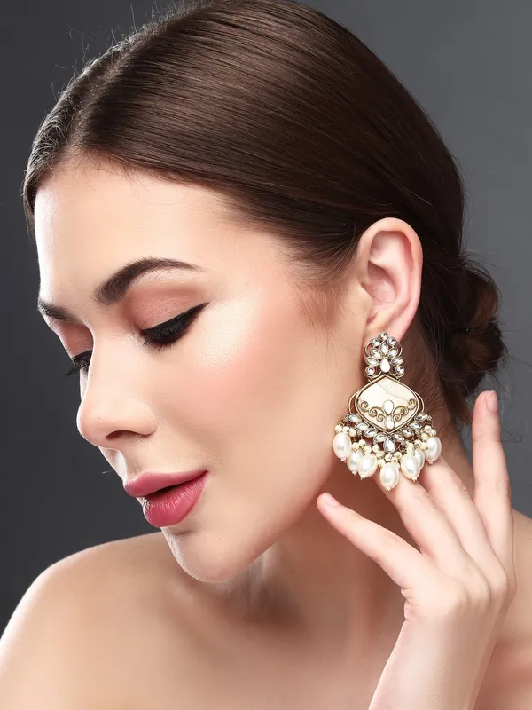 Antique_Finish_Pearl_Fringe_Statement_Earrings