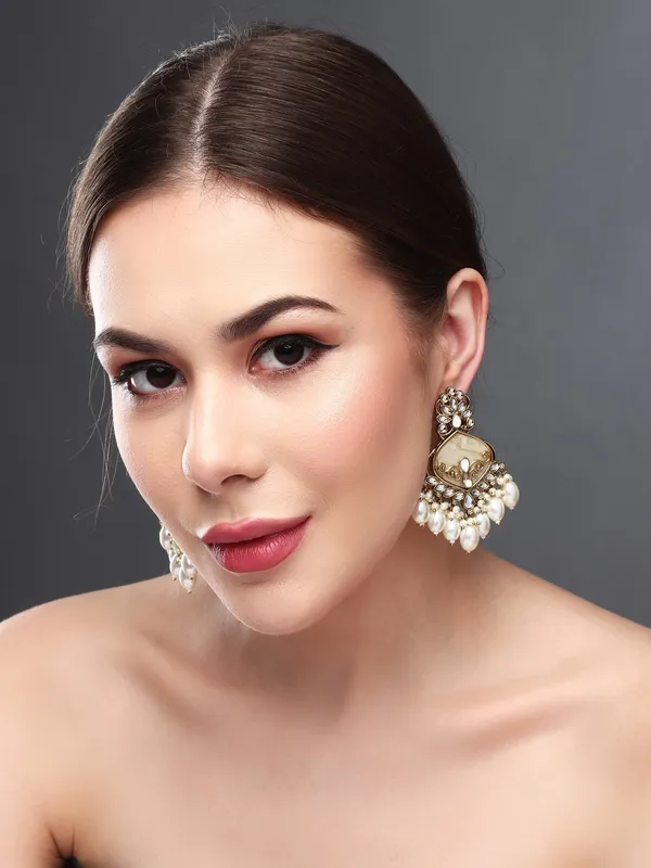 Antique_Finish_Pearl_Fringe_Statement_Earrings