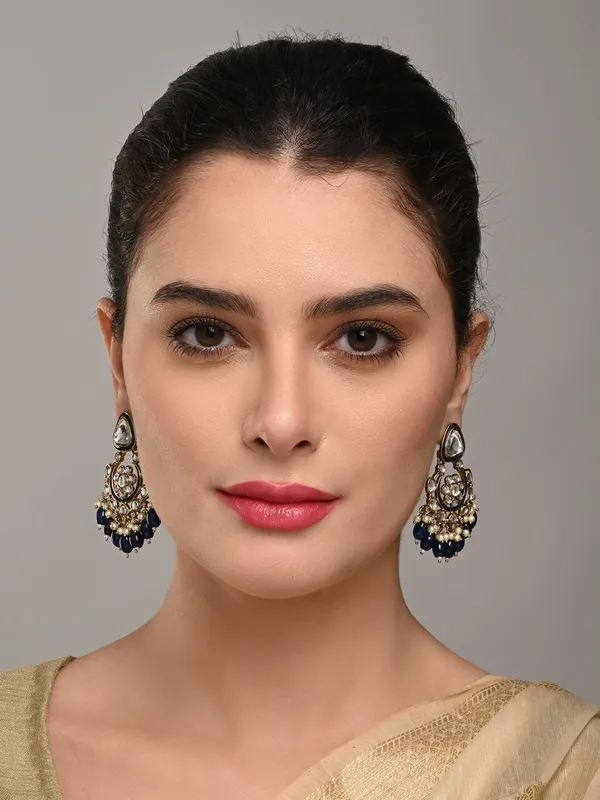 Kundan_Hoop_Pearl_Fringe_Earrings