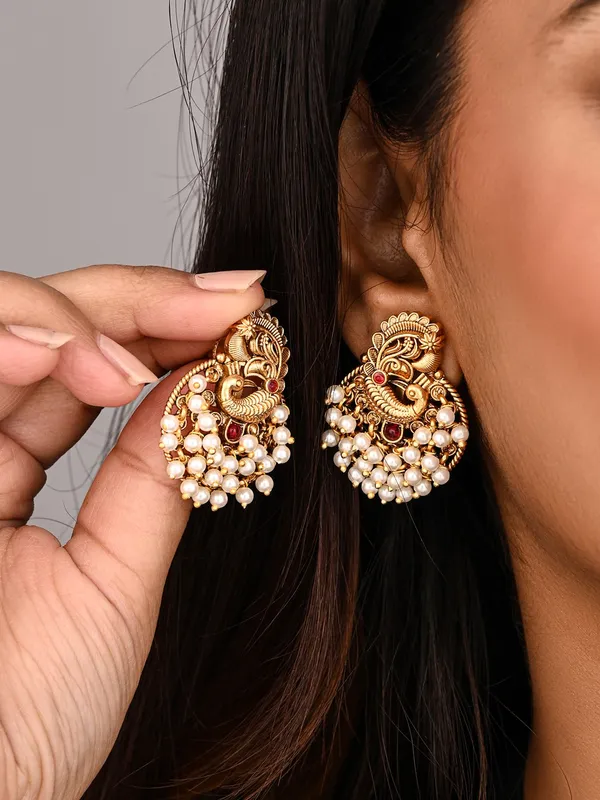 Peacock_Pearl_Stud_Earrings