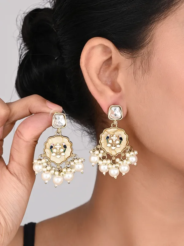 Contemporary_kundan,_MOP_&_Meenakari_Drop_Earring