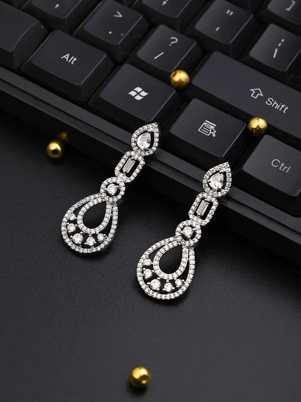 Rhodium-Plated_Teardrop_Earrings