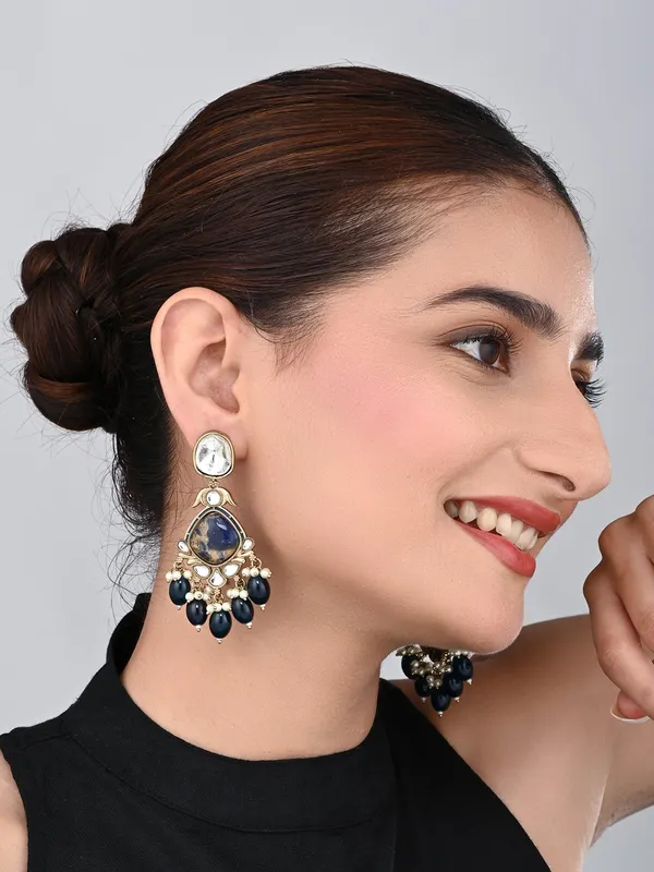 Gold_plated_two_tone_Pear_shaped_stone_drop_earring