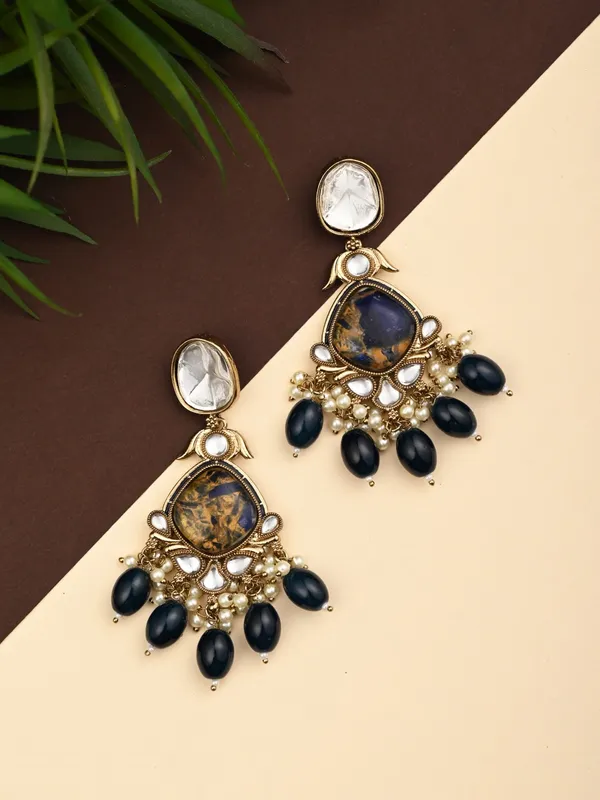 Gold_plated_two_tone_Pear_shaped_stone_drop_earring