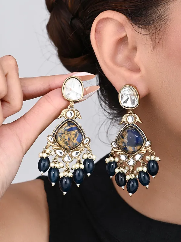 Gold_plated_two_tone_Pear_shaped_stone_drop_earring