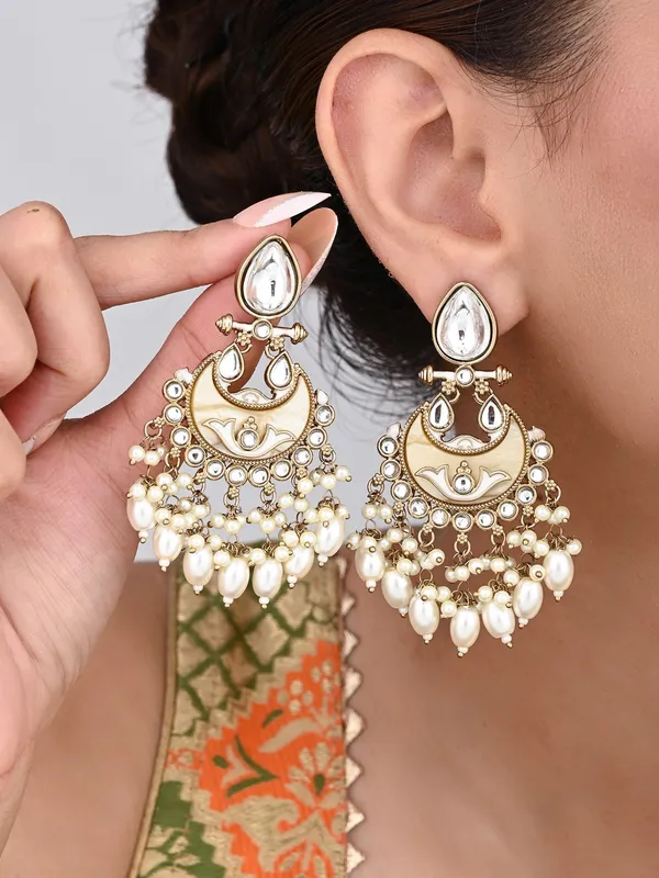 Moon_Pearl_Chandbali_Earrings