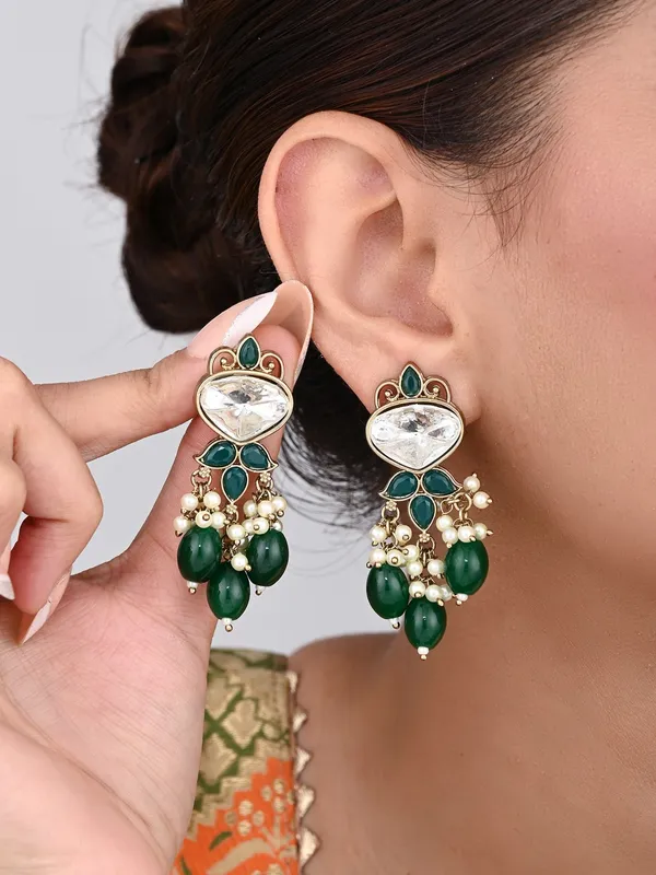Gold_plated_Kundan_&_Pearl_drop_Earrings