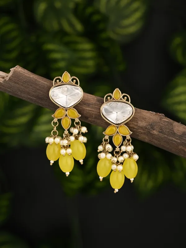 Gold_plated_Kundan_&_Pearl_drop_Earrings