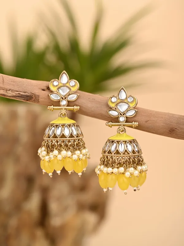 Gold_plated_Kundan_&_Meenakari_Jhumka_Earrings
