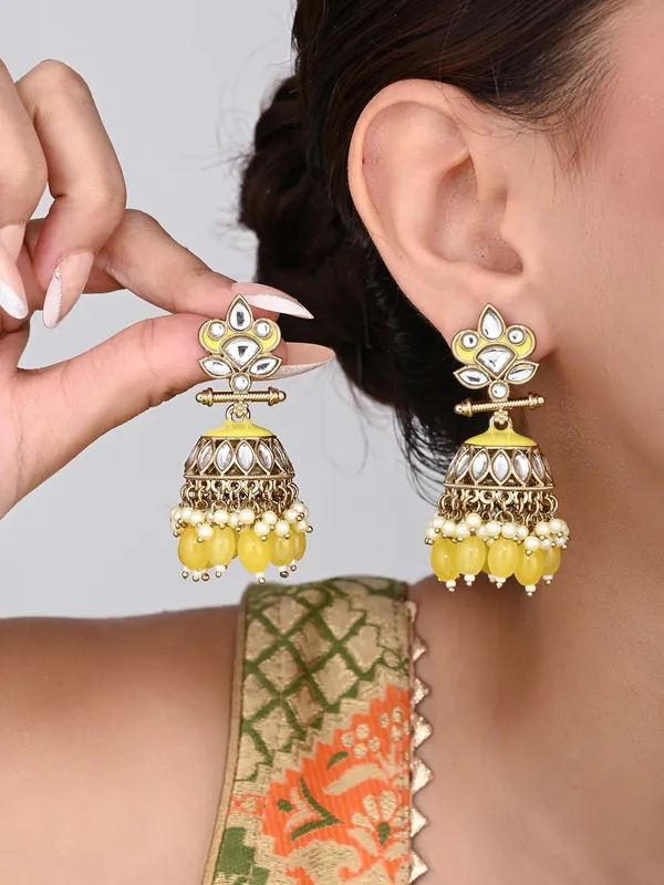 Gold_plated_Kundan_&_Meenakari_Jhumka_Earrings
