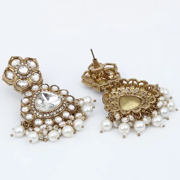 Gold_plated_Kundan_&_Pearl_drop_Earrings