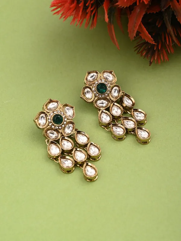 Gold_plated_Kundan_flower_drop_Earrings