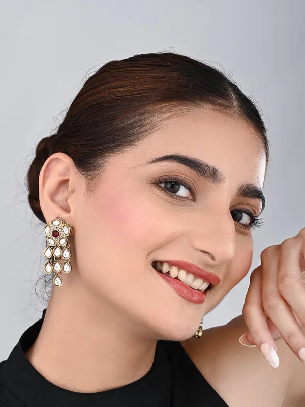 Gold_plated_Kundan_flower_drop_Earrings